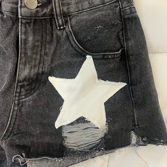 Star denim shorts - Picture 2 of 6
